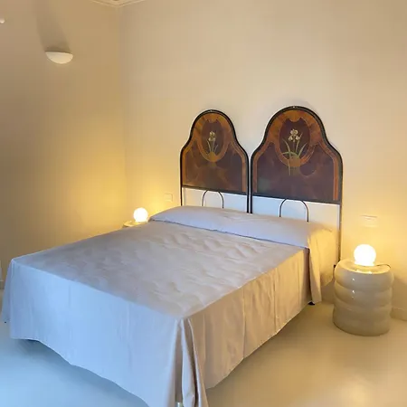 La Dimora Di Pindaro Couette-café 3*